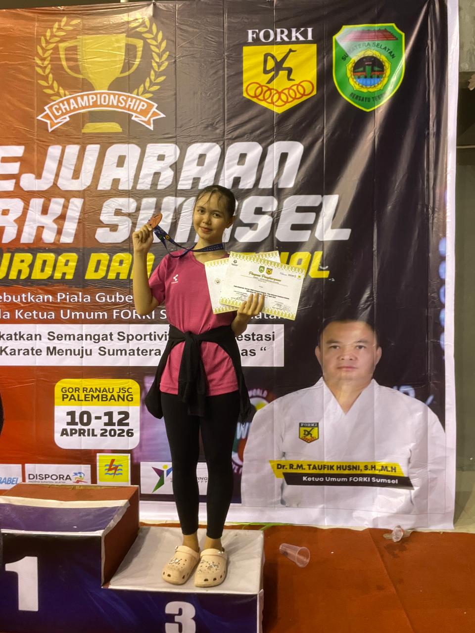 Verlita Azahri Juara Karate